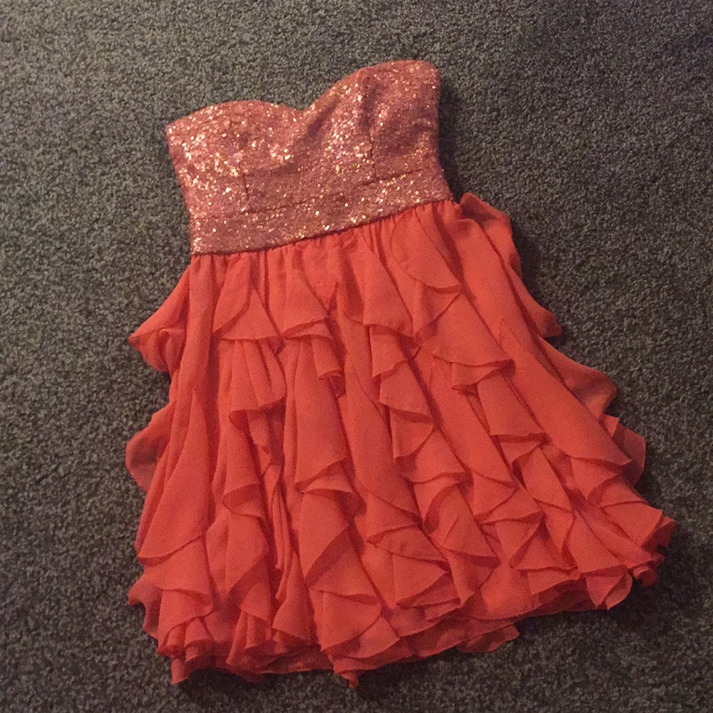 Pink strapless dress from Windsor